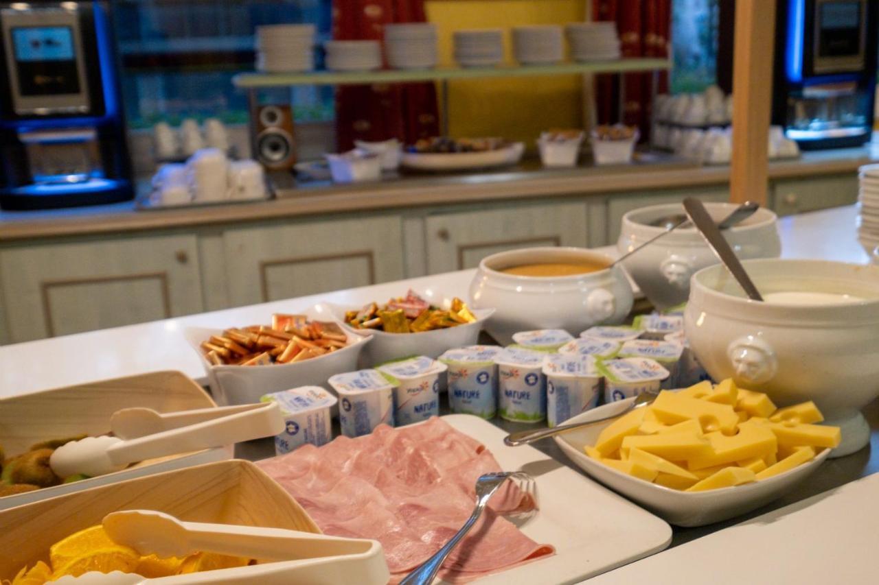 Hotel Mileade Mediterranee - Port-Fréjus 外观 照片